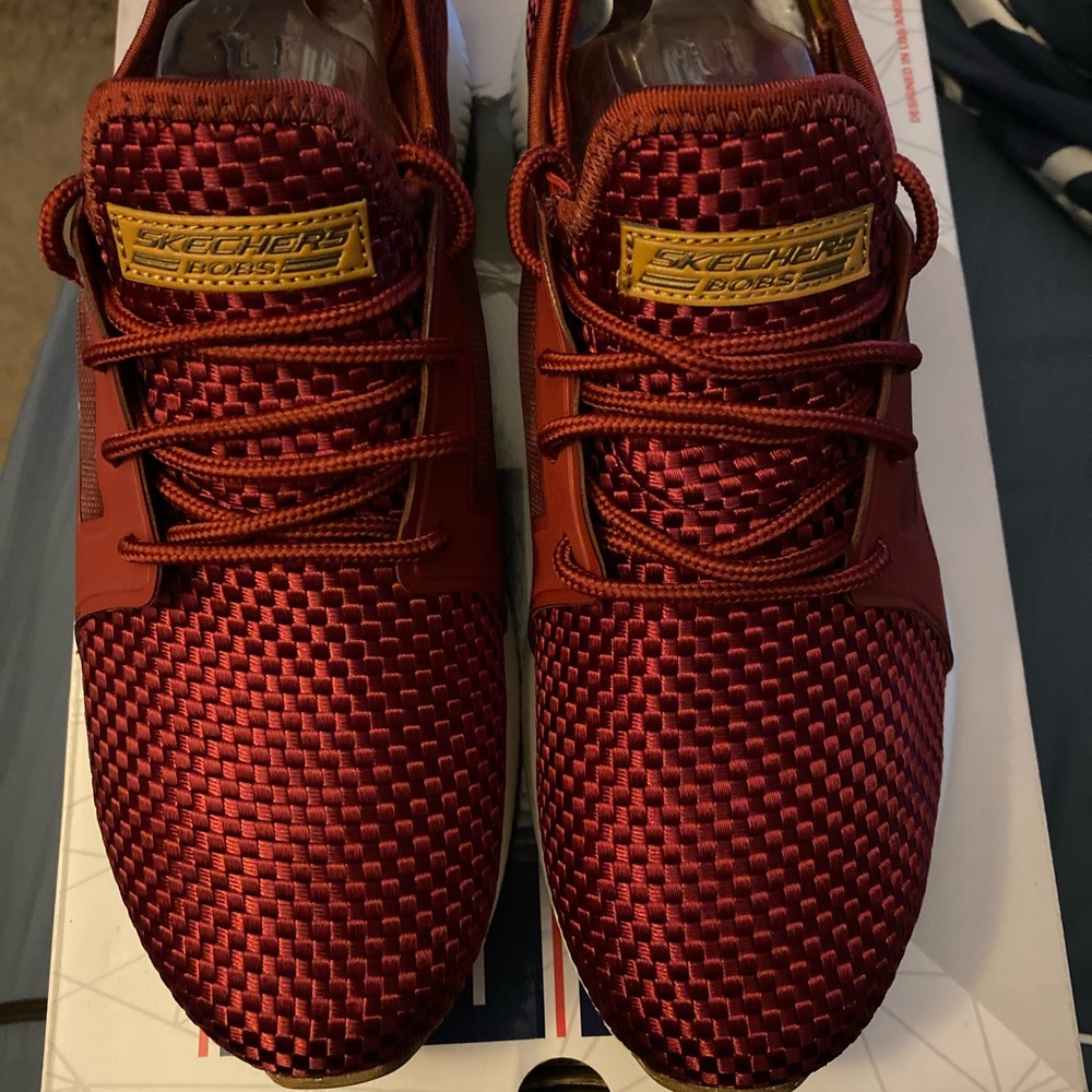 **Brand New** Skechers Memory foam shoe